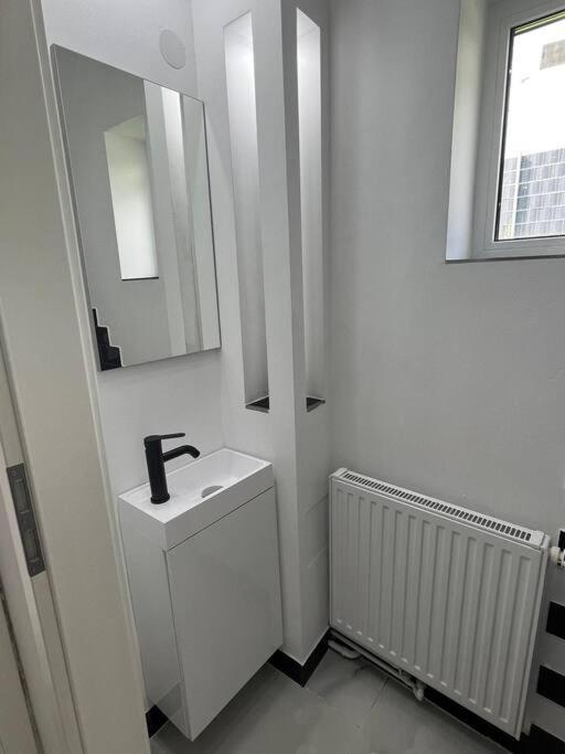 Reihenhaus In Ruhiger Lage Apartamento Pinneberg Exterior foto